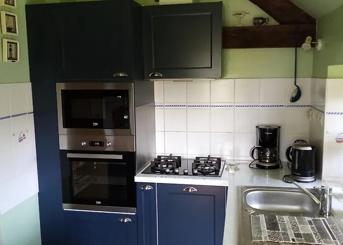 Renove En Campagne, 3 Ch., Terrain 5000m², Proche Randonnees Et Le Mans ! - Fr-1-410-161