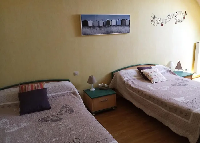 Renove En Campagne, 3 Ch., Terrain 5000m², Proche Randonnees Et Le Mans ! - Fr-1-410-161 *